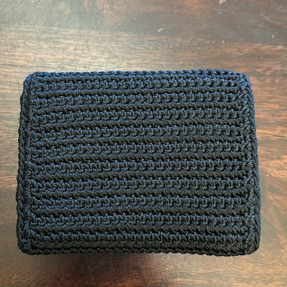 The Sak trifold wallet - Picture 2 of 7